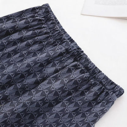 Loungewear-Set mit marineblauem geometrischem Muster - image 3