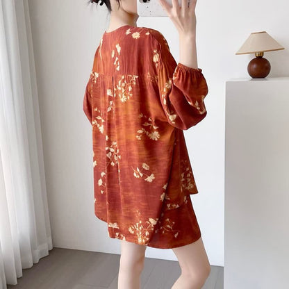 Damenpyjama mit botanischem Blumenmuster und Knopfleiste - image 3