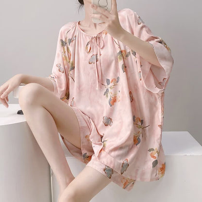 Loungewear-Set mit Blumen- und Schmetterlingsmotiven und Bindekragen - image 2