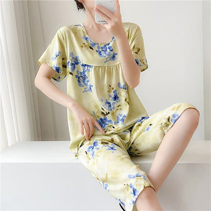 Damenpyjama mit blauem Blumenmuster und kurzen Ärmeln - image 2