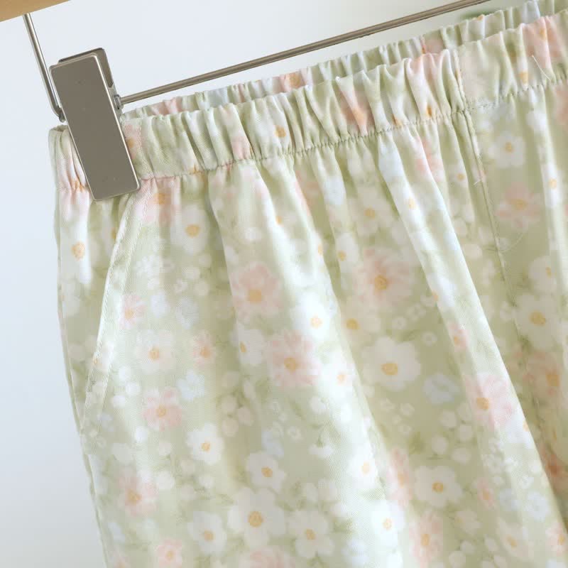 Grüne Pyjama-Shorts aus Baumwolle mit Blumenmuster und Rüschen - image 3