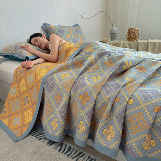 Geometrische Kleeblatt-Decke aus drei Lagen Baumwollgaze - image 0