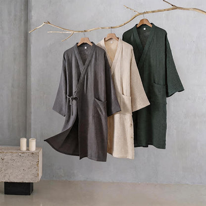 Kimono-Bademantel aus einfarbigem Baumwollgaze, Unisex - image 1