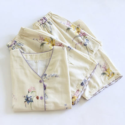 Damenpyjama aus Baumwolle mit Iris-Blumenmuster (3-teilig) - image 1