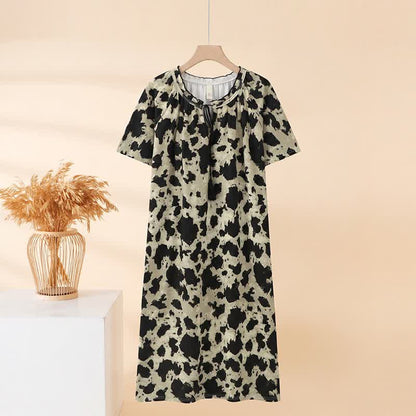Nachthemd aus Baumwolle mit Bindeband vorne und Kerbausschnitt - Beige - XXL - image 0