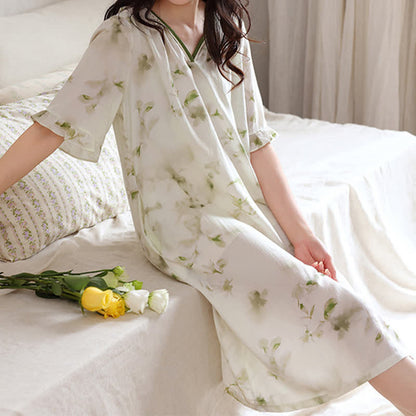 Lounge-Nachthemd mit floralen Rüschenärmeln - image 11