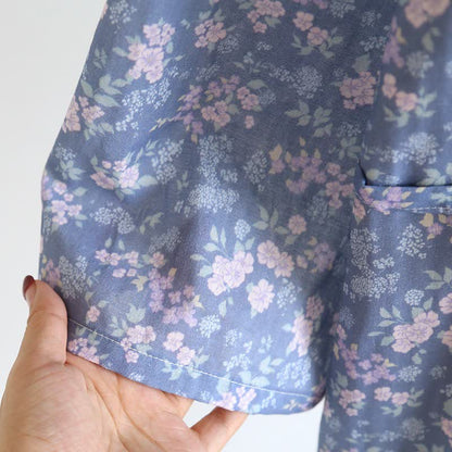 Rustikaler blauer Kimono-Bademantel aus Baumwolle mit Blumenmuster - image 7