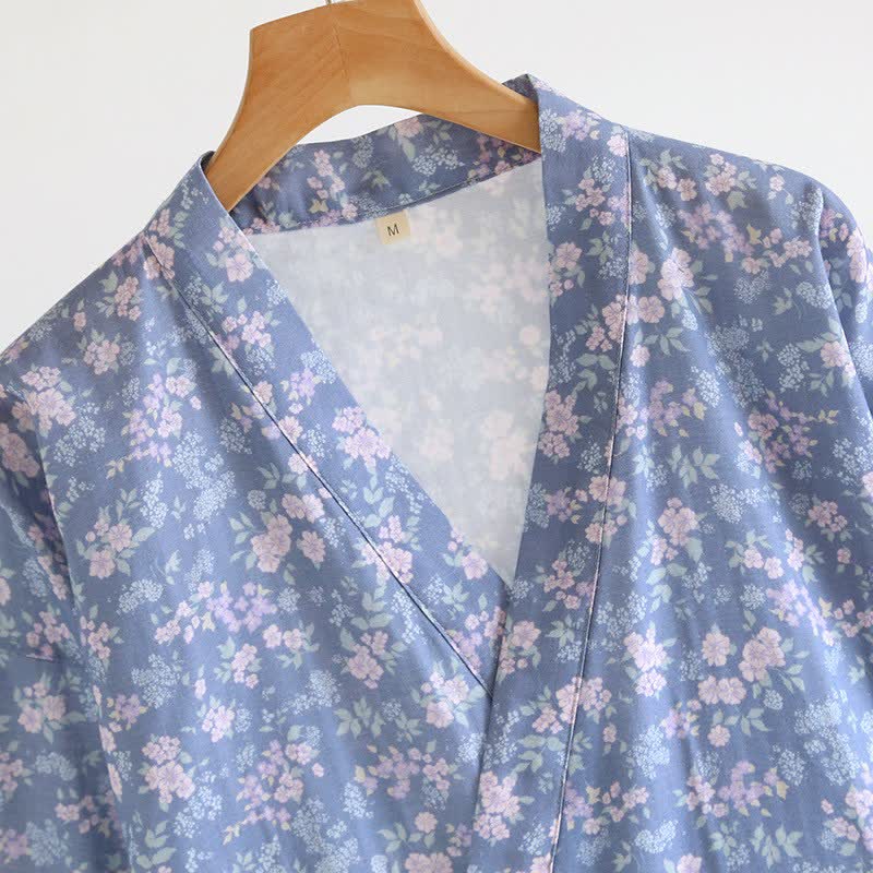 Rustikaler blauer Kimono-Bademantel aus Baumwolle mit Blumenmuster - image 3