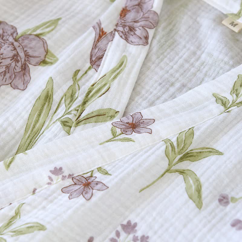 Kimono-Bademantel aus Baumwolle mit violettem Blumenmuster - image 4