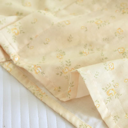 Gelber Kimono-Bademantel aus Baumwollgaze mit botanischem Motiv - image 10