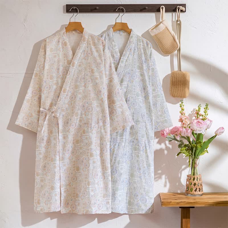 Kimono-Bademantel aus Baumwolle mit ethnischem Vintage-Blumenmuster - image 0