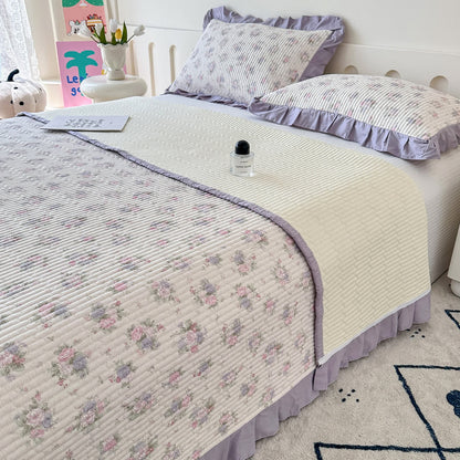 Violette Rüschen-Tagesdecke aus Baumwolle mit Blumenmuster - image 4