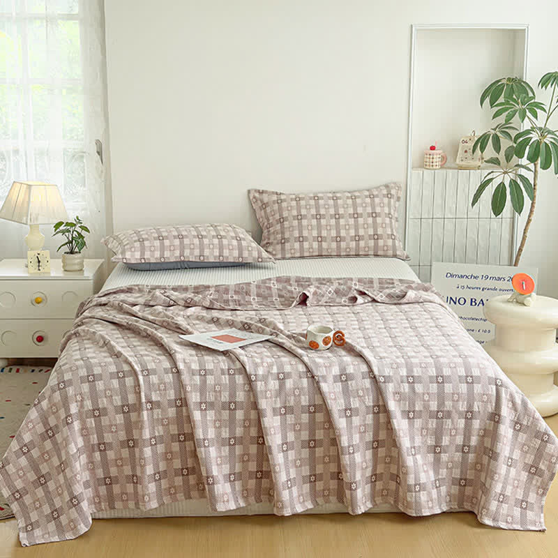 Baumwoll-Steppdecke mit Blumen- und Karomuster (Jacquard) - image 1