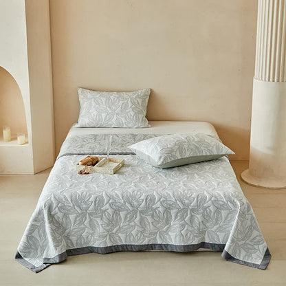 Quilt-Set mit botanischem Blattmuster - Grau - Steppdecke mit 2 Kissenbezügen - König - image 0