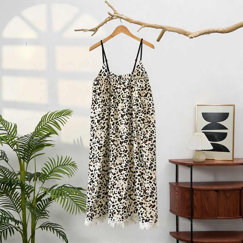 Hauskleid mit Leopardenmuster und Quasten - image 4