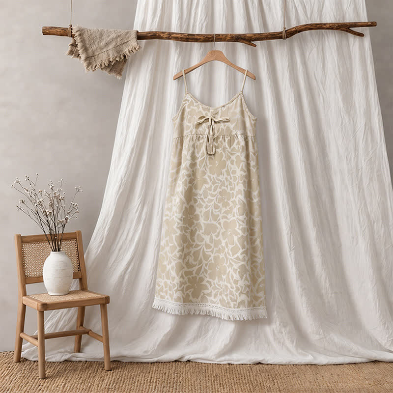 Cremefarbenes Nachtkleid mit Blumenmuster und Quasten - image 5