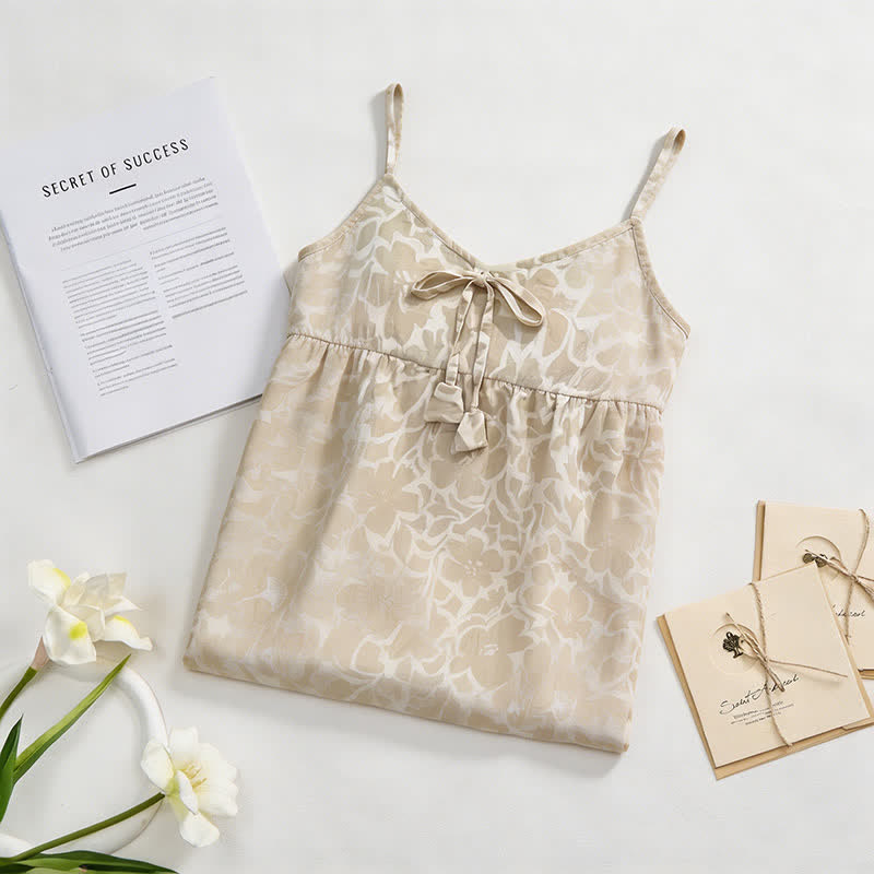 Cremefarbenes Nachtkleid mit Blumenmuster und Quasten - image 1