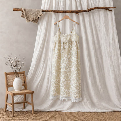Cremefarbenes Nachtkleid mit Blumenmuster und Quasten - image 6