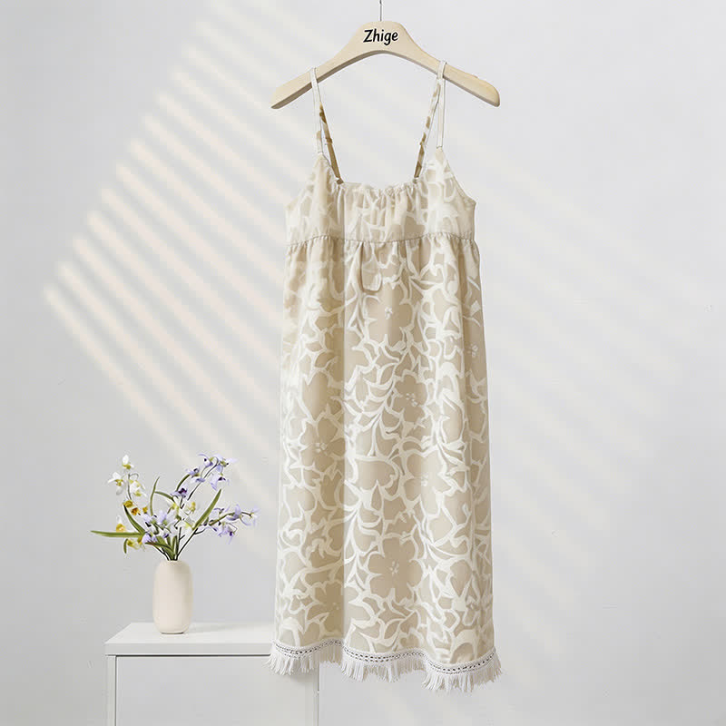 Cremefarbenes Nachtkleid mit Blumenmuster und Quasten - image 2