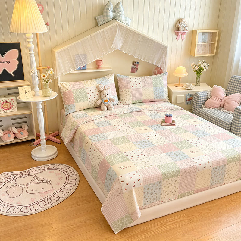 Bettwäsche-Set aus Baumwolle im Patchwork-Stil in Pastellfarben - image 1