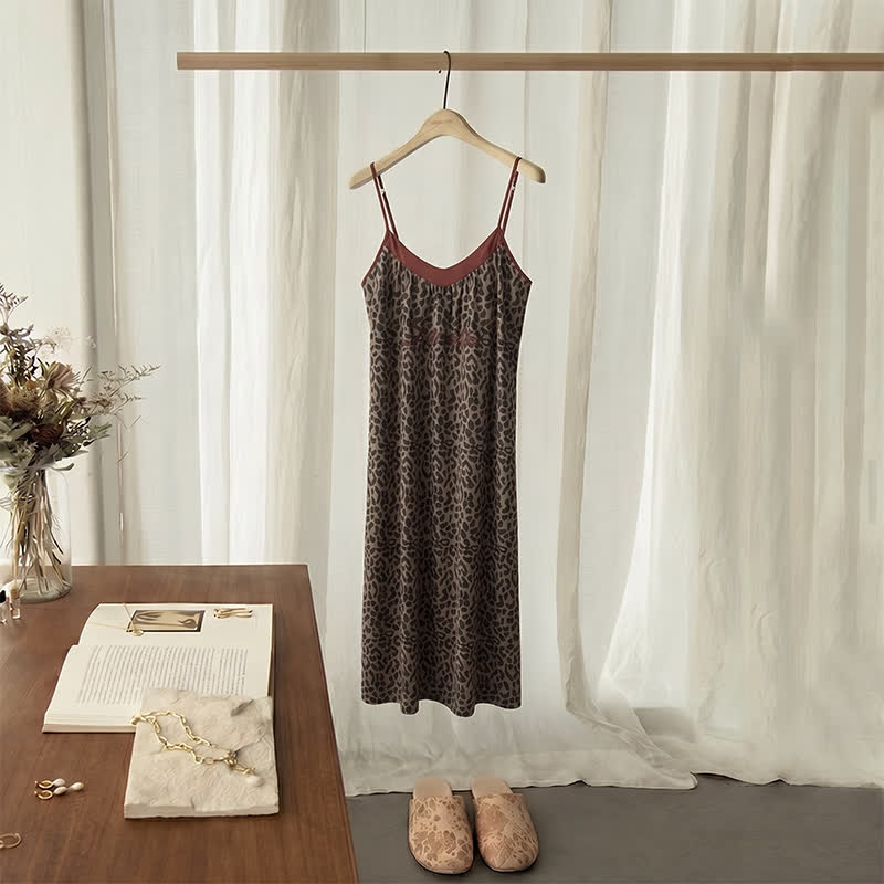 Nachtkleid aus Baumwolle mit Leopardenmuster - Braun - 2XL - image 0