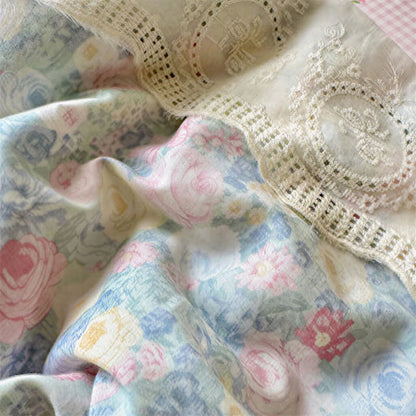 Bettwäsche-Set aus Baumwolle mit Spitze und romantischem Muster - image 3