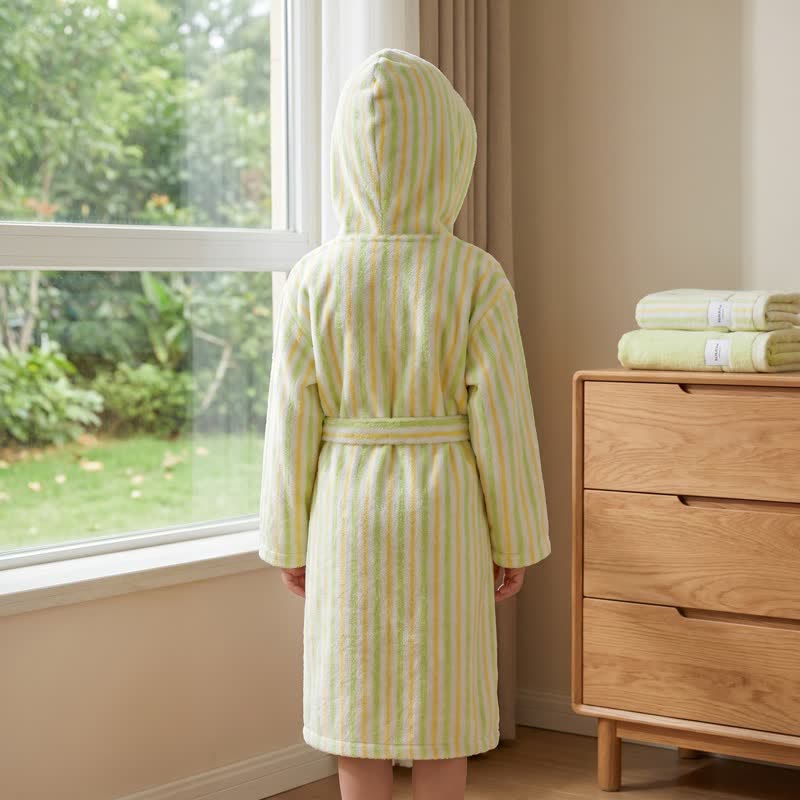 Weicher, grün gestreifter Baumwollbademantel für Kinder - image 2