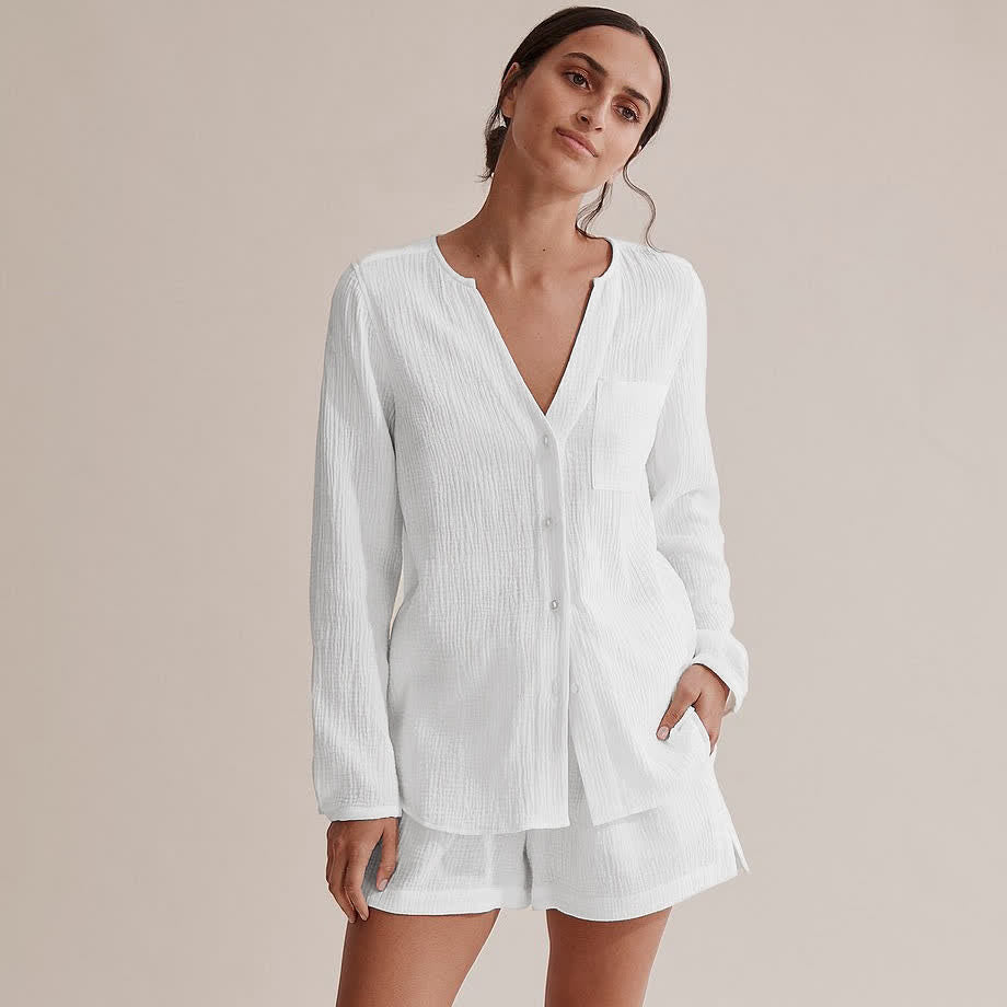 Pyjama-Set aus langärmeligem Oberteil und Shorts - image 3