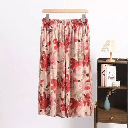 Rote geblümte, kurze Schlafhose - Rot - 6XL - image 0