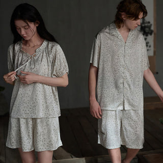 Seidensatin-Loungewear-Set für Sie und Ihn - image 0