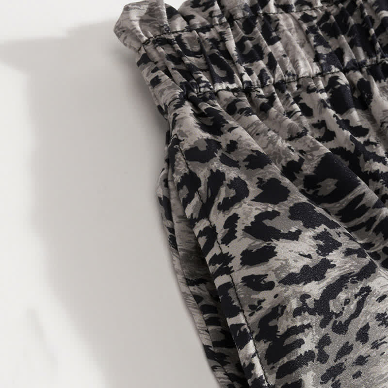 Partnerpyjamas mit Leopardenmuster und Kontrastfarben - image 8