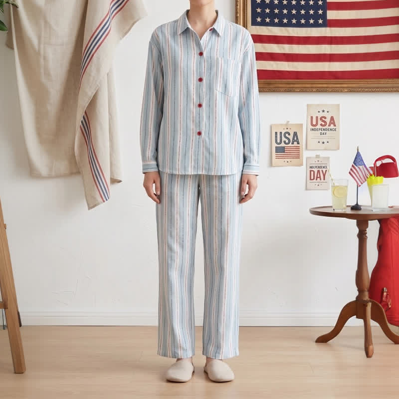 Pyjama aus doppellagigem Baumwollstoff mit roten Akzenten und blauen Streifen - image 1