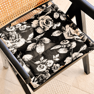 Stuhlkissen aus schwarzem und weißem Chenille mit Vintage-Blumenmuster - Schwarz - 19,7" x 19,7" - image 0