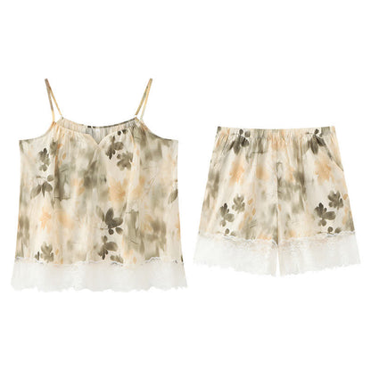 Beige Lounge-Set mit Camisole-Top und floraler Spitze - image 9