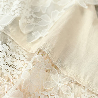 Beige Lounge-Set mit Camisole-Top und floraler Spitze - image 7