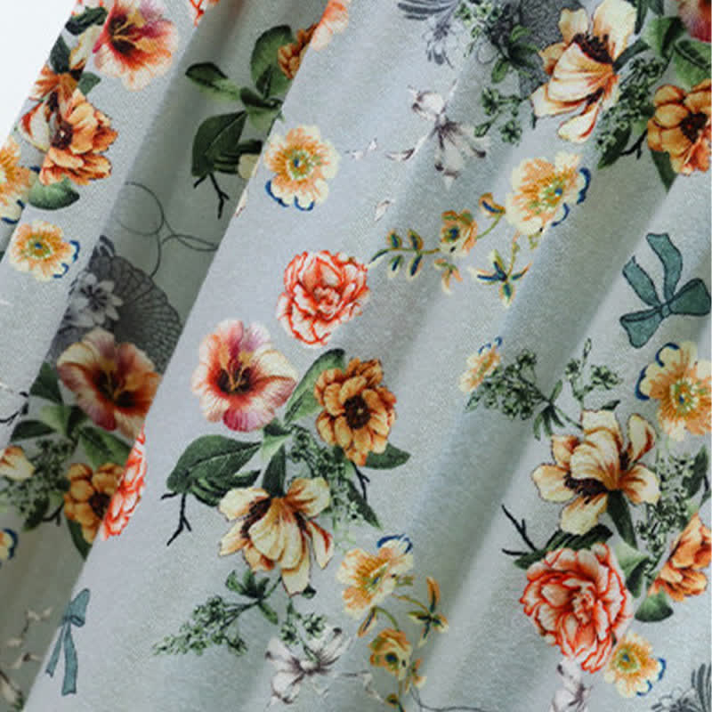 Vintage-Sommershorts mit Blumenmuster und Rüschensaum - image 4