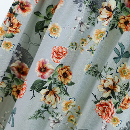 Vintage-Sommershorts mit Blumenmuster und Rüschensaum - image 4