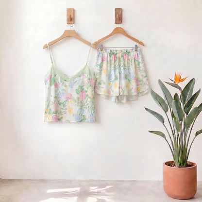 Loungewear-Set aus mintfarbenem Satin-Top und Shorts - Honigmelone - XL - image 0