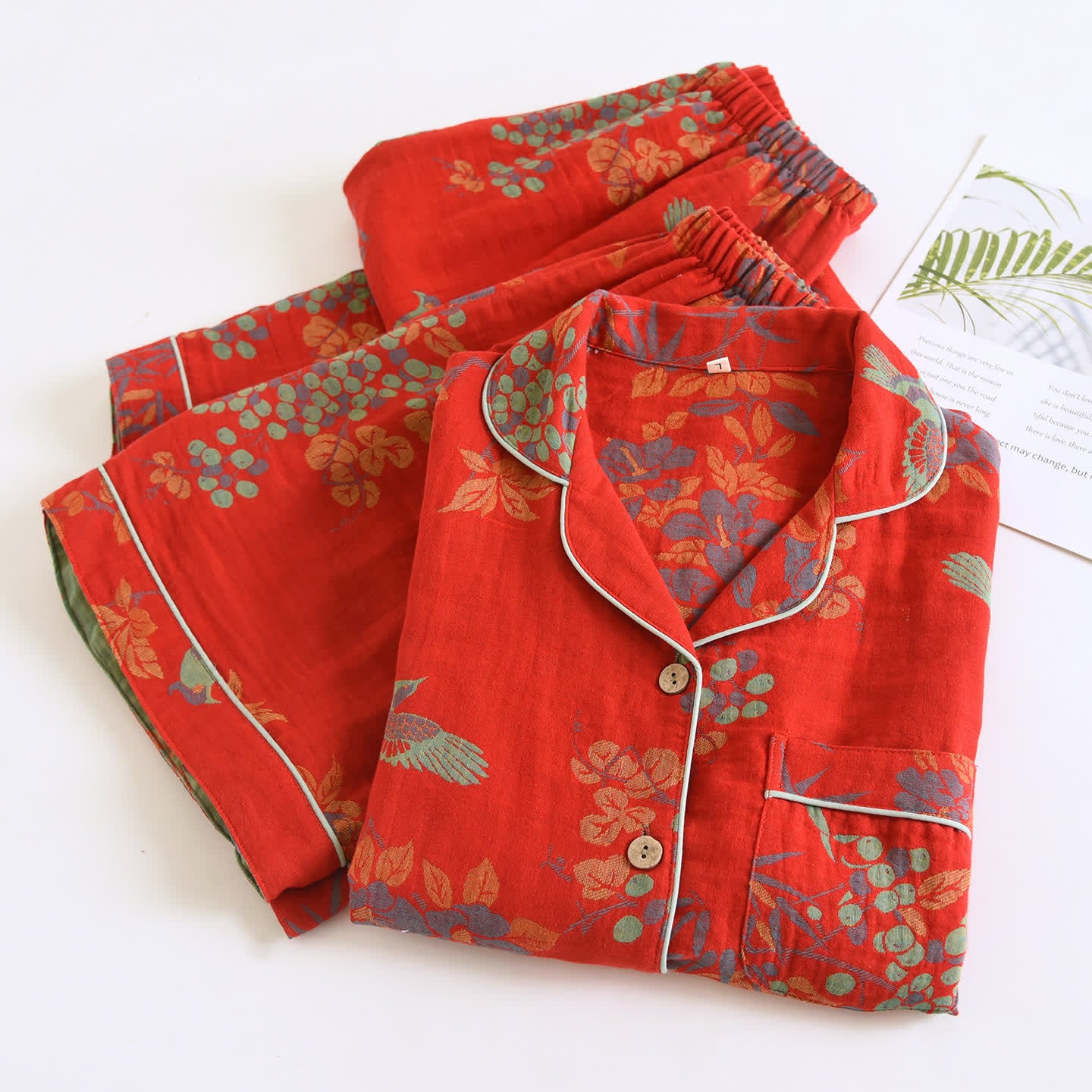 Vintage Loungewear-Set aus Baumwolle mit Vogel- und Blumenmuster - image 6