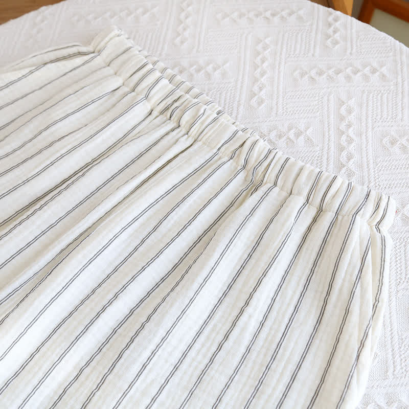 Lässiges Sommer-Loungewear-Set mit Streifen und Camp-Kragen - image 12