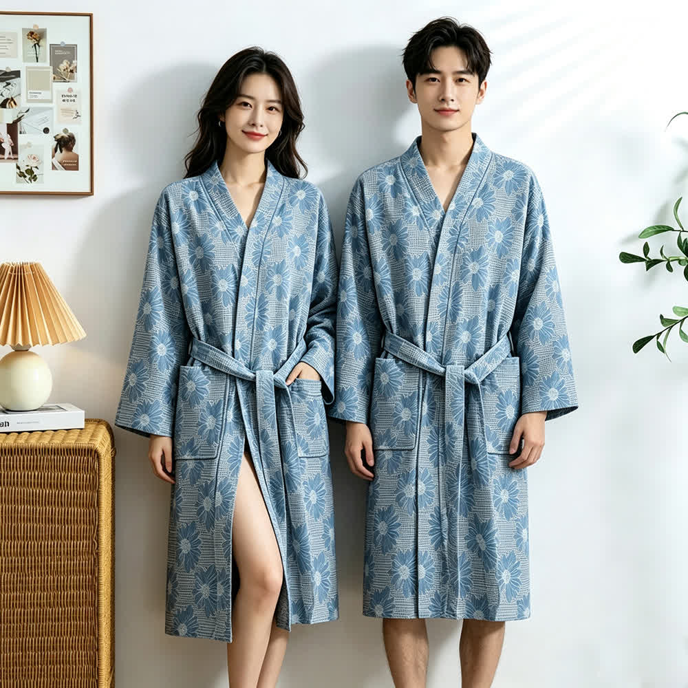 Kimono-Bademantel aus Baumwolle mit Sonnenblumenmuster und Waffelmuster - image 4