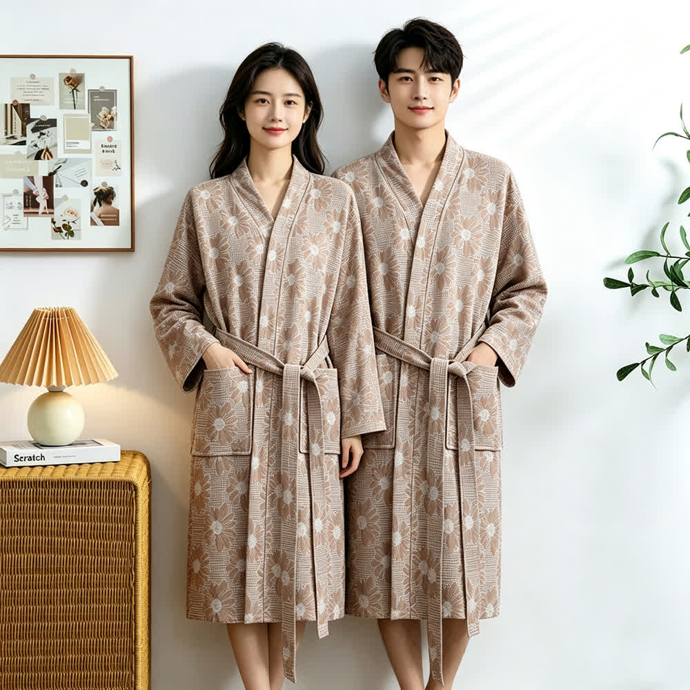 Kimono-Bademantel aus Baumwolle mit Sonnenblumenmuster und Waffelmuster - image 10
