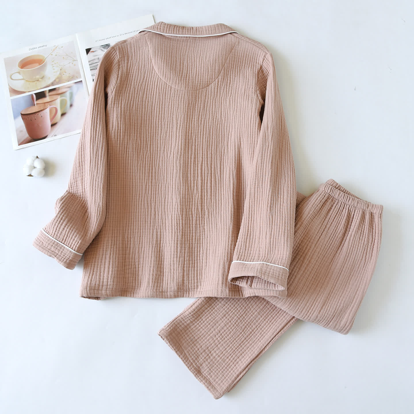 Loungewear-Set aus Baumwollgaze mit Kontrastbesatz - image 5
