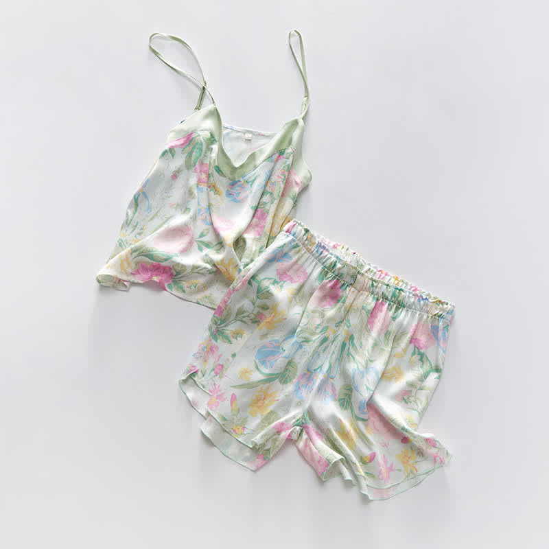 Loungewear-Set aus mintfarbenem Satin-Top und Shorts - image 9