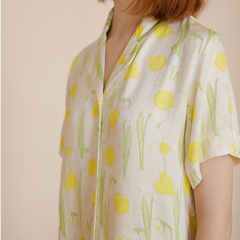 Pyjama-Set aus Satin mit Narzissenmuster und kurzen Ärmeln - image 5