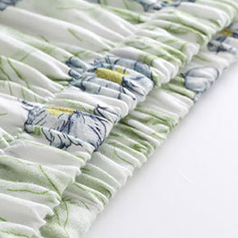 Loungewear-Set aus mintfarbenen Satinshorts mit Blumenmuster und Knopfleiste - image 5