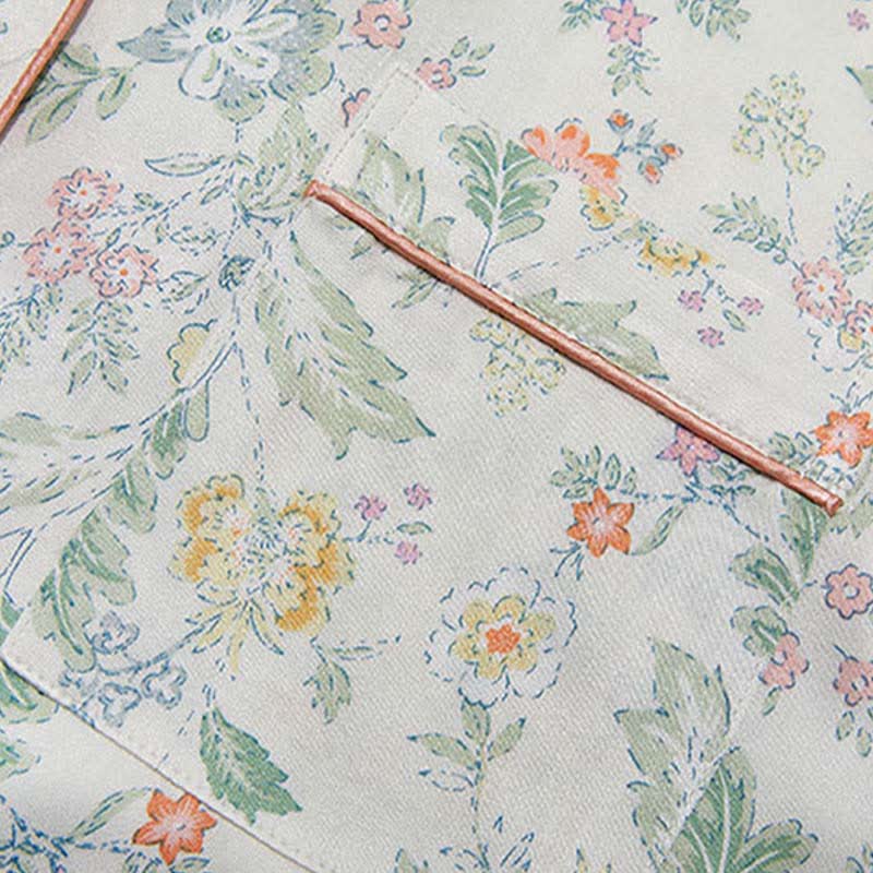 Französischer Satin-Kurzpyjama mit Blumenmuster für Sommernächte - image 12