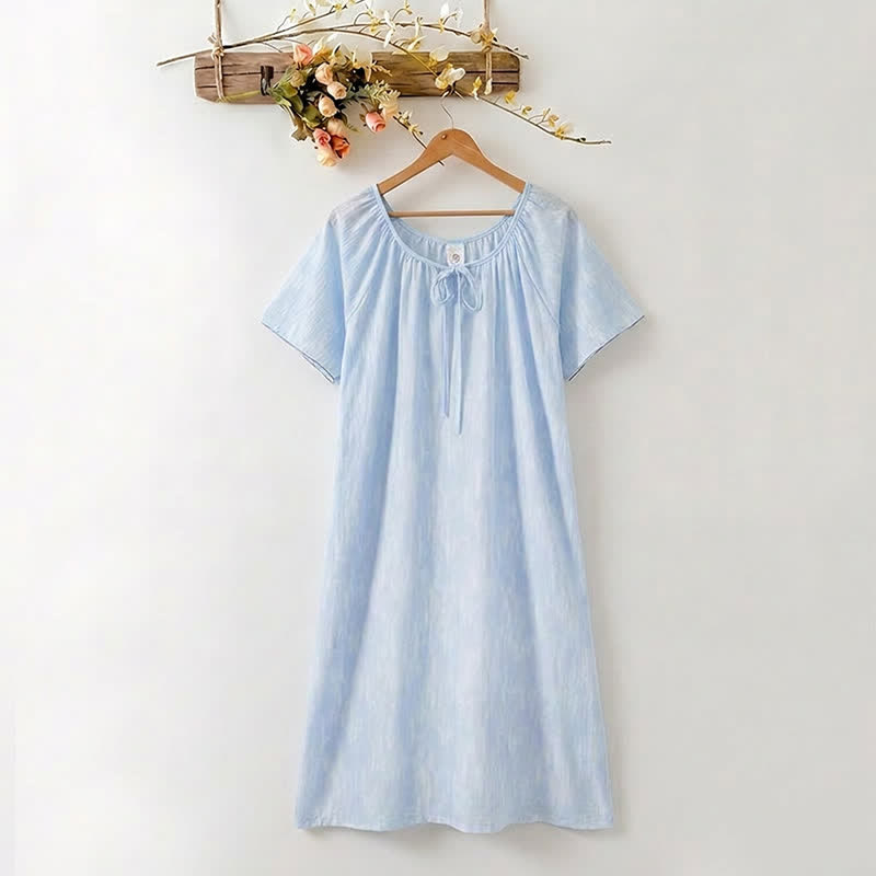 Luftiges blaues Lounge-Kleid aus Lyocell mit Bindekragen - Hellblau - XXXL - image 0