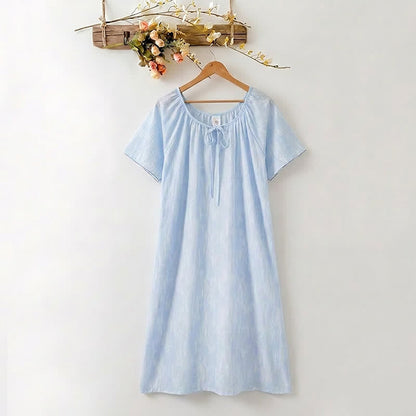 Luftiges blaues Lounge-Kleid aus Lyocell mit Bindekragen - Hellblau - XXXL - image 0
