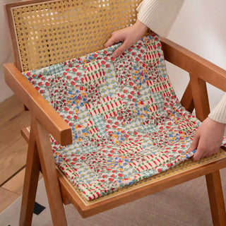 Stuhlkissen mit floralem Patchwork-Muster im Landhausstil - Mehrfarbig - 17,7" x 17,7" - image 0